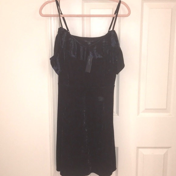 AE Blue Velvet Off Shoulder Dress - Picture 2 of 2